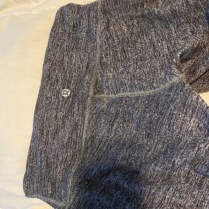 Black and white heathered wunder under size 4. Great condition